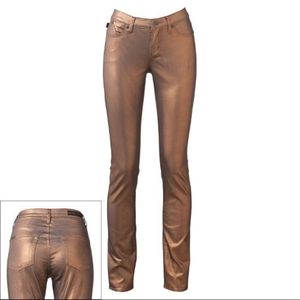 ROCK AND REPUBLIC BERLIN SHOWGIRL JEANS